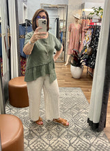 Load image into Gallery viewer, Worthier Kava Linen Culotte
